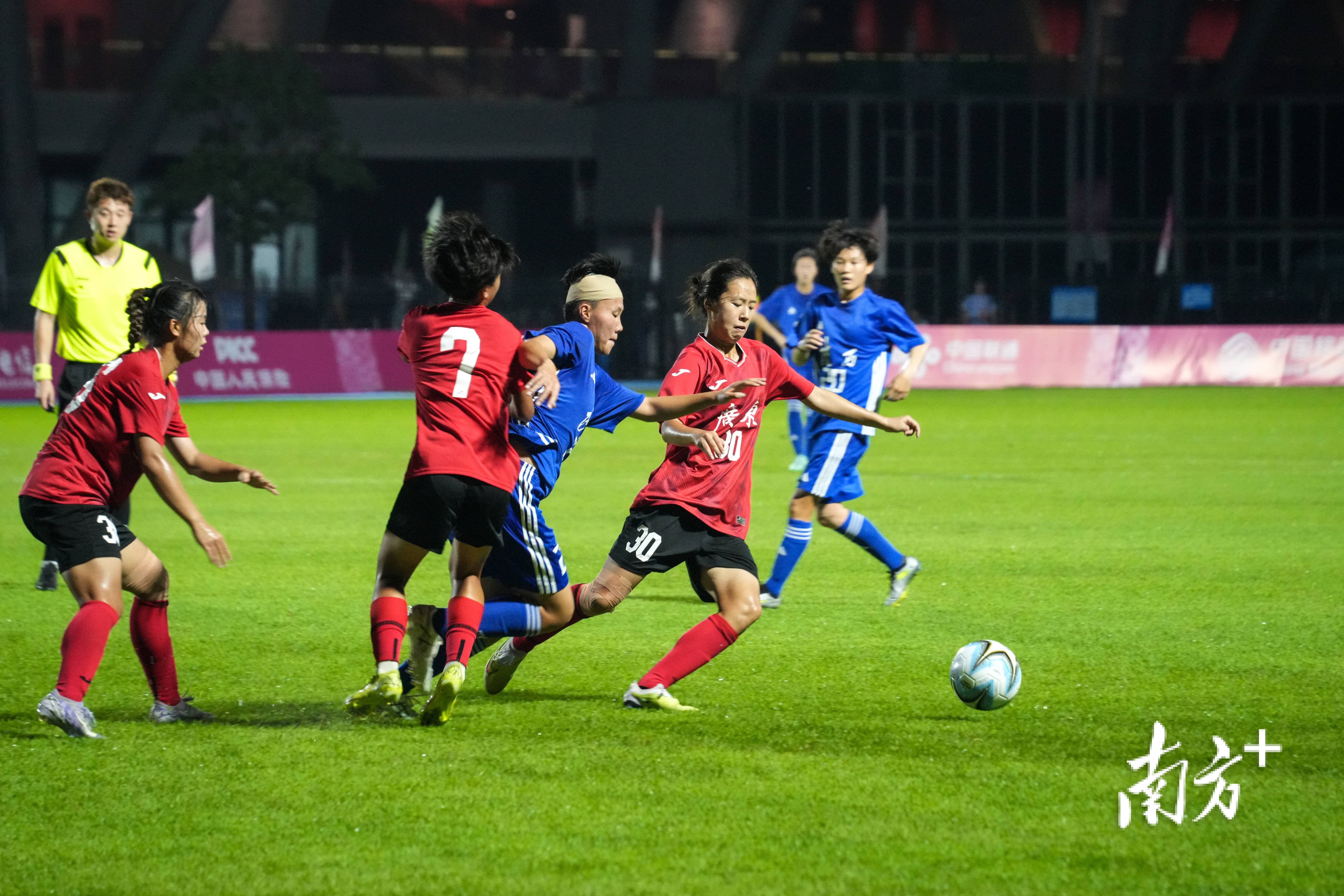 杏彩体育网站-助攻破门，球队控制节奏完成逆转