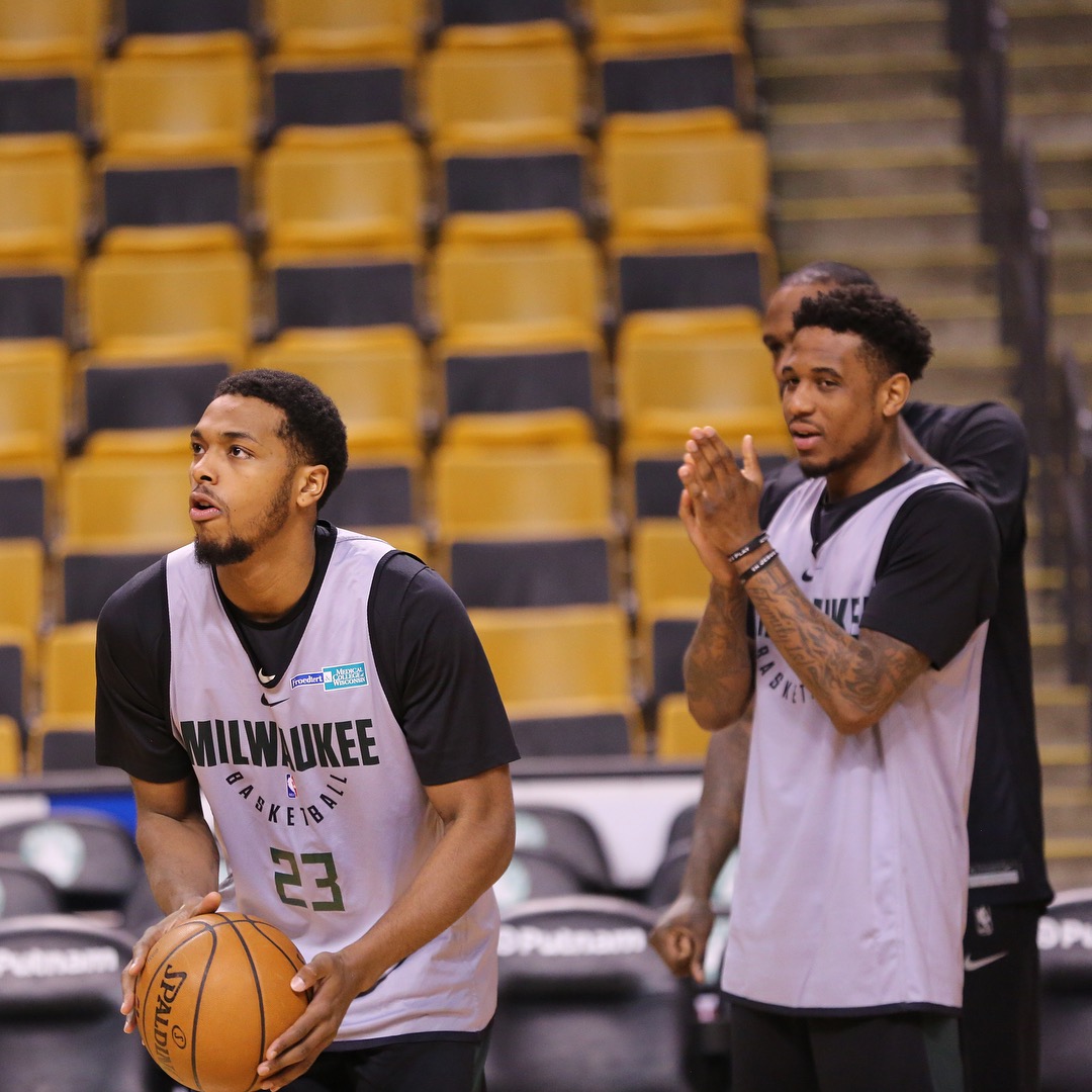 杏彩体育平台-雄鹿队球员赛后发表感言，感慨艰难训练