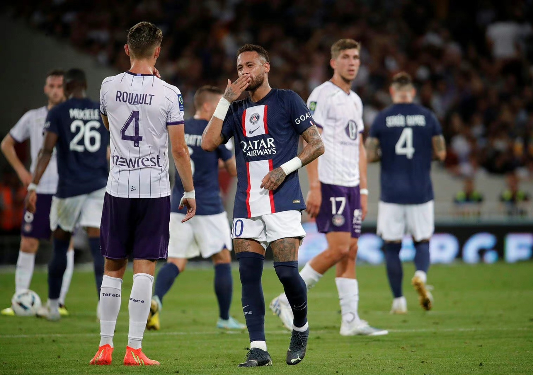 绿城球星破门得分,全队奋战取得胜利 绿城球星破门得分,全队奋战取得胜利