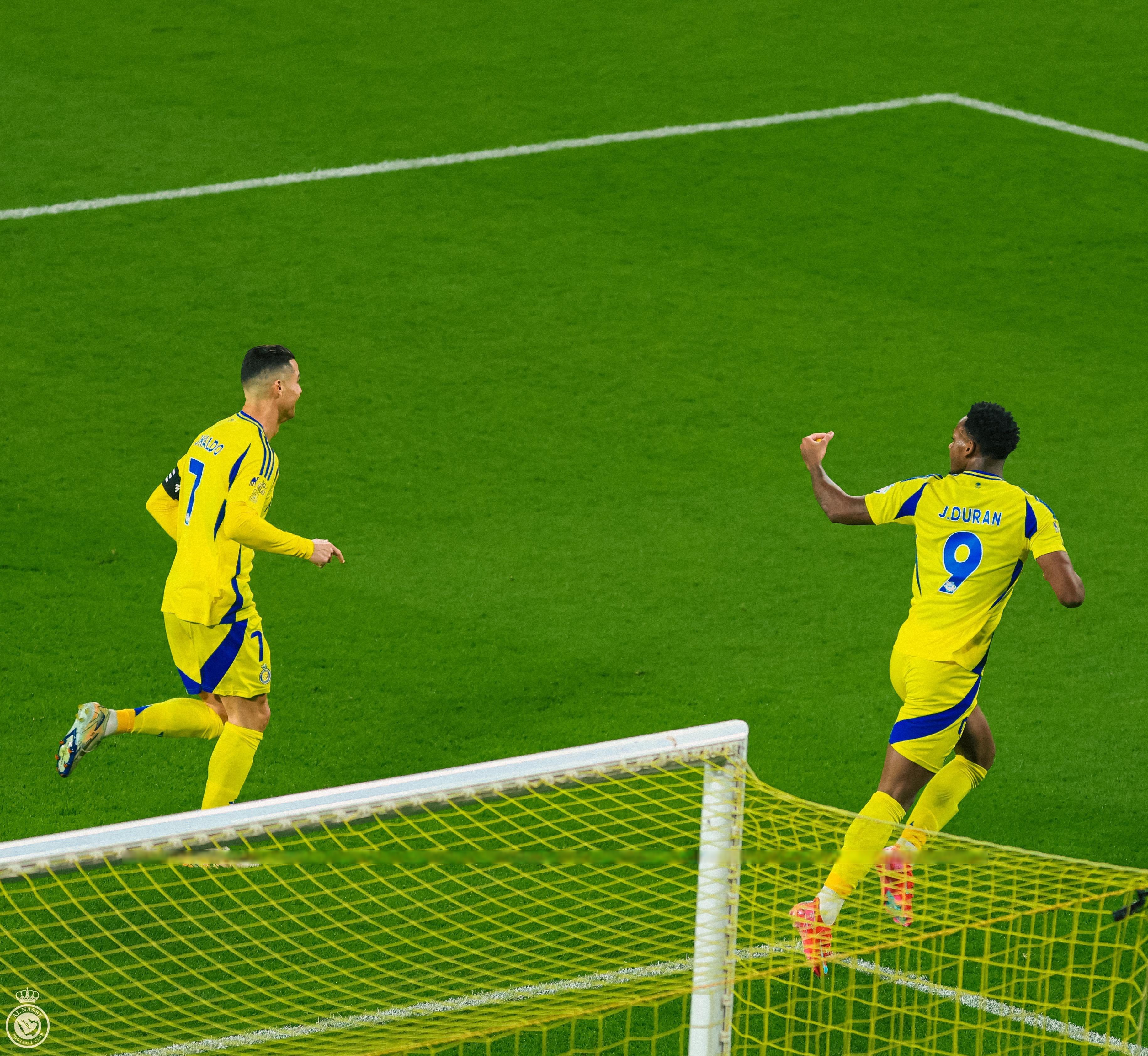 阿联酋队在与沙特队的比赛中意外失利 阿联酋队在与沙特队的比赛中意外失利