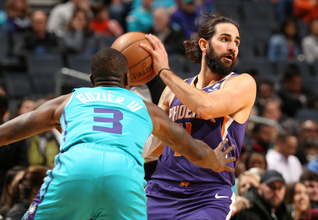 黄蜂大胜步行者，卢比奥能力不俗罗素爆破的简单介绍