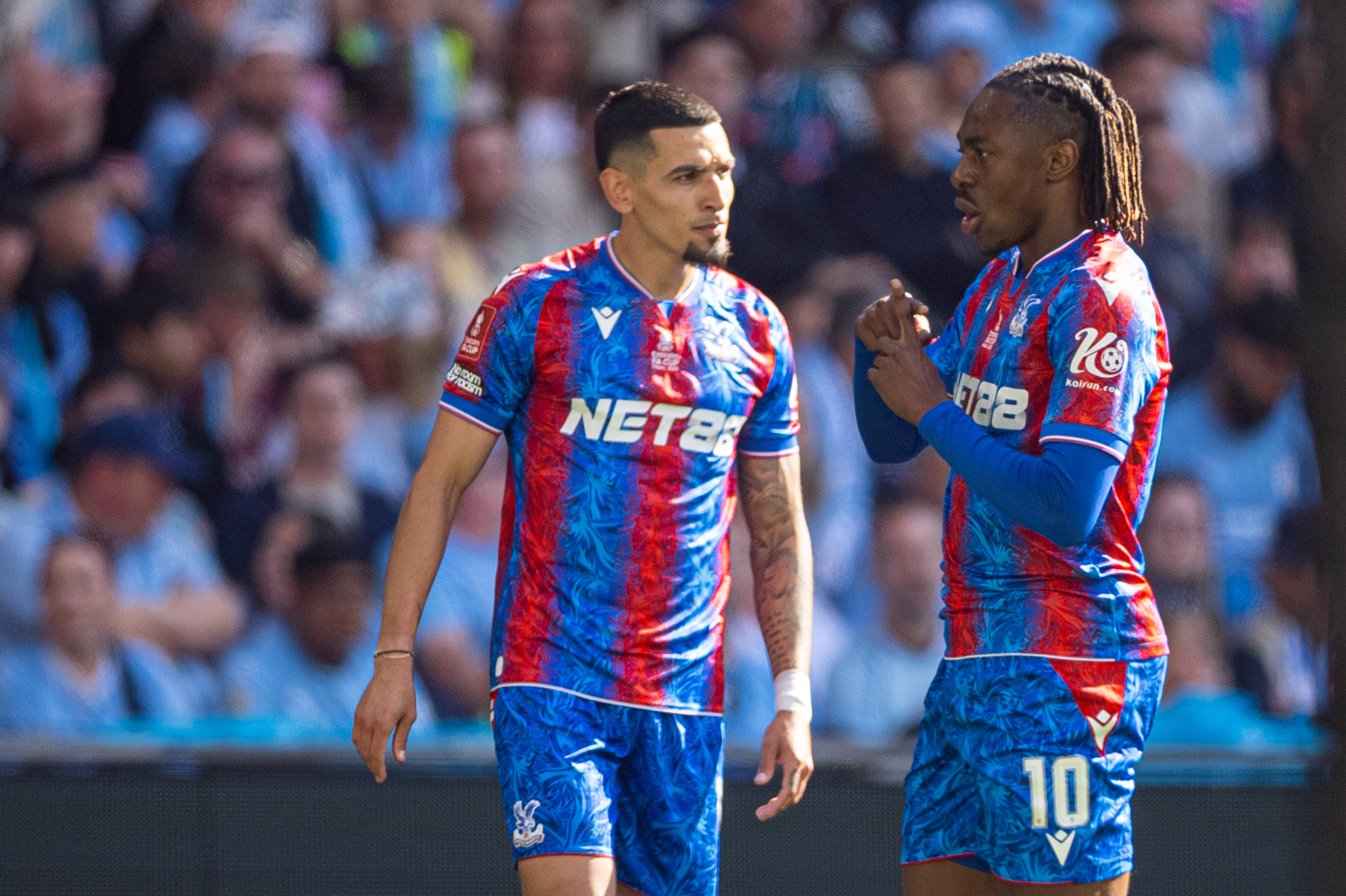 杏彩体育平台-英国队取得意外胜利，晋级半决赛