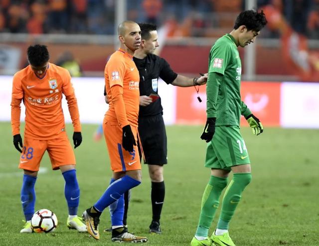 关于大连一方主场强势，取得四连胜挤入前四的信息