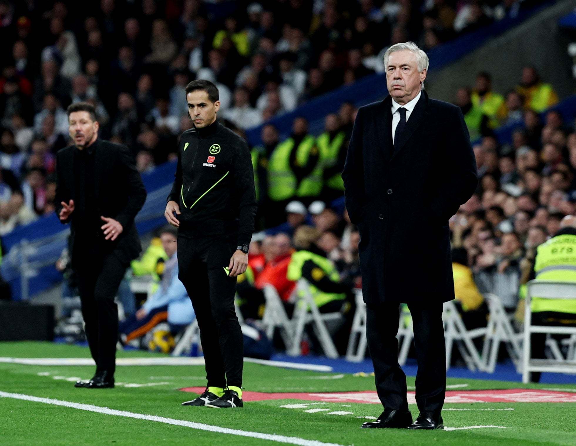 杏彩体育网站-包含马德里竞技中场传球精准，展现团队配合默契的词条