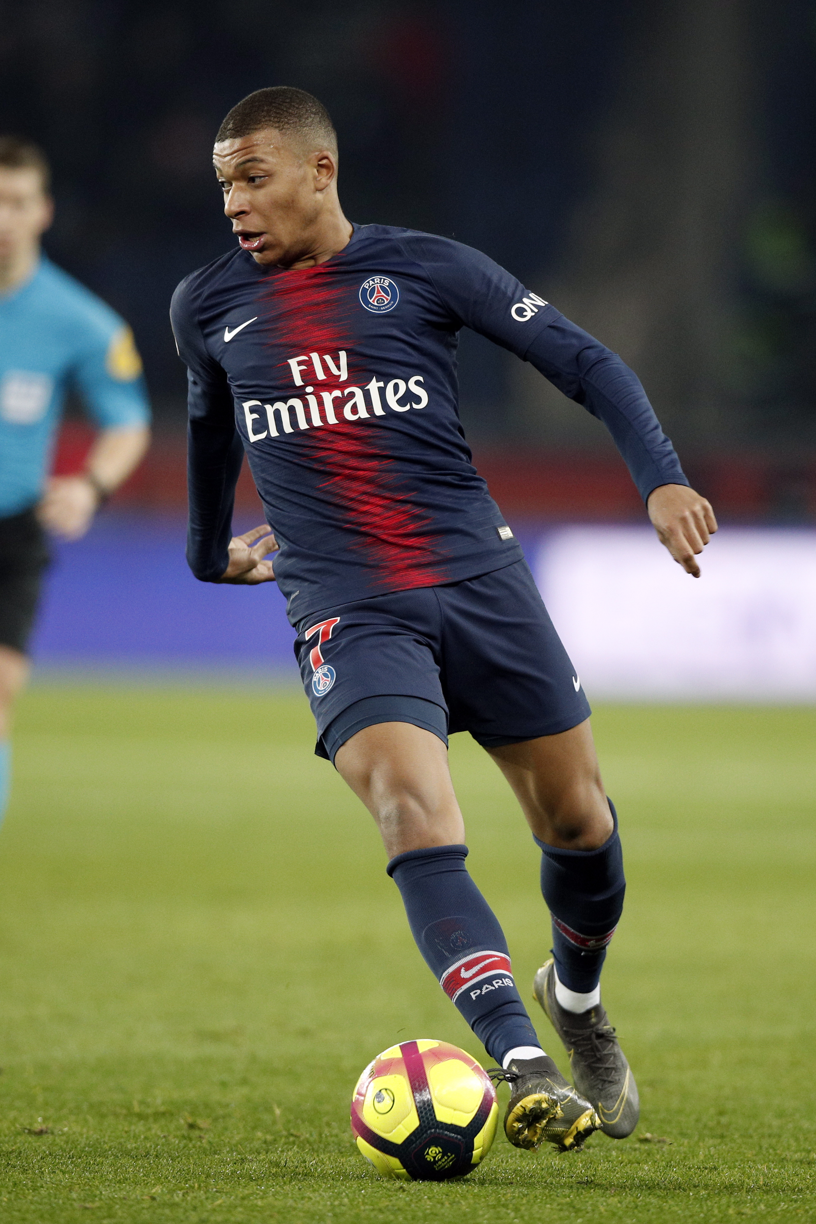 杏彩体育官网入口-蒙彼利埃足球俱乐部后防稳固，继续保持不败的简单介绍